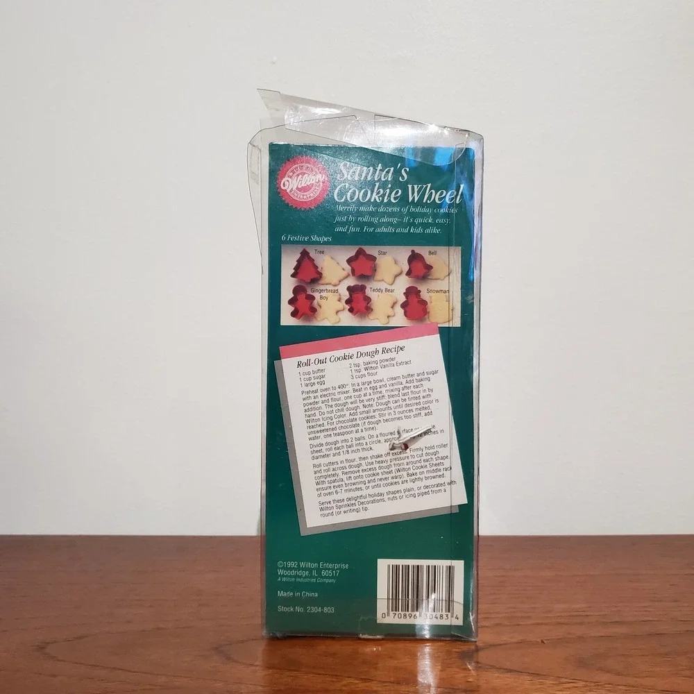 New in box 1992 Wilton Santa's Cookie Wheel 6 Shape Cutter /‎ Stock #2304-803